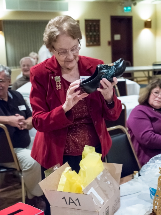 Bothell Oct 2012-36.jpg - Parcel Post Auction